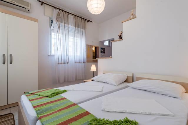 Apartments Lima Lazaneo Йелса Екстериор снимка